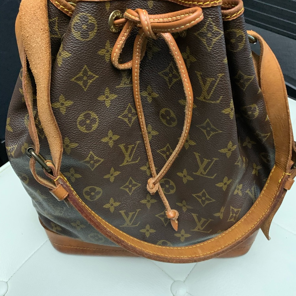 Louis Vuitton GM NOE